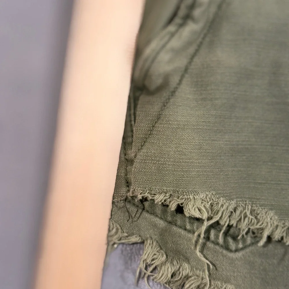 Free People S(2) Olive Green Distressed Frayed Hem Utility Cargo Shorts Military